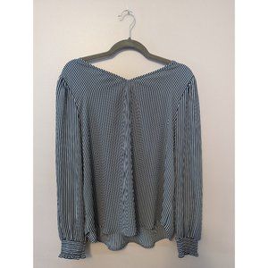 Women's LOFT outlet long sleeve blouse